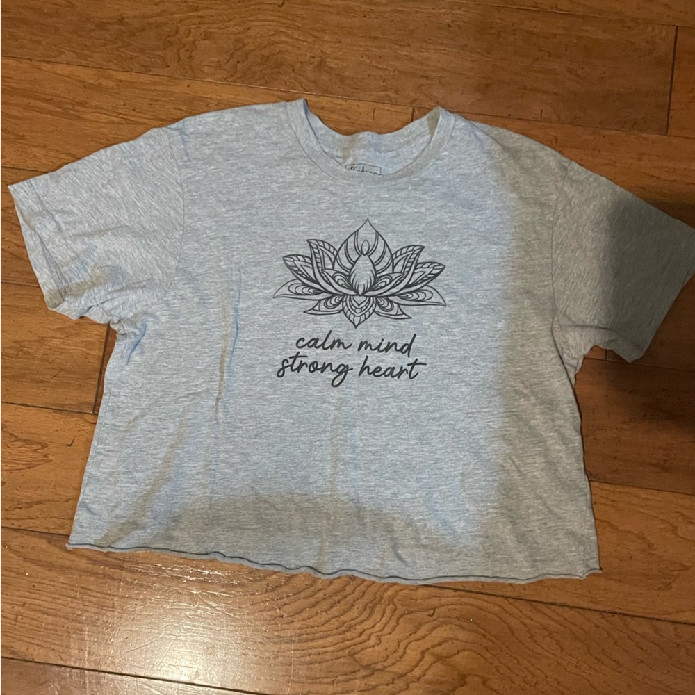 Miken Flow Heather Gray Yoga Cropped T-Shirt